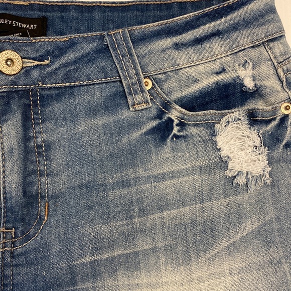 Destructed Jean Cut-Off Shorts. NWOT - Picture 4 of 10